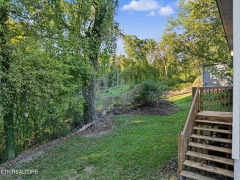 Tiny photo for 438 Jarnigan St, Clinton, TN 37716 (MLS # 1360035)