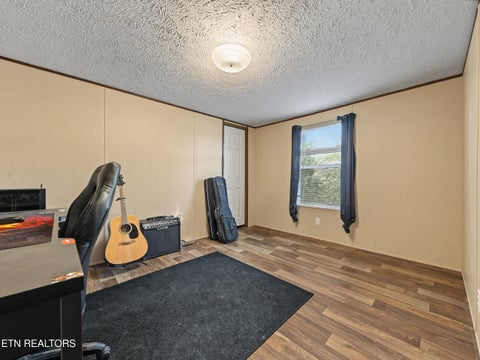 Tiny photo for 438 Jarnigan St, Clinton, TN 37716 (MLS # 1360035)