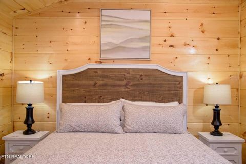 Tiny photo for 834 String Run Way, Pigeon Forge, TN 37863 (MLS # 1328235)