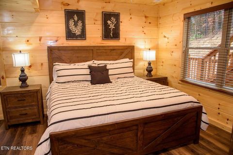 Tiny photo for 834 String Run Way, Pigeon Forge, TN 37863 (MLS # 1328235)