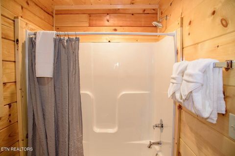 Tiny photo for 834 String Run Way, Pigeon Forge, TN 37863 (MLS # 1328235)