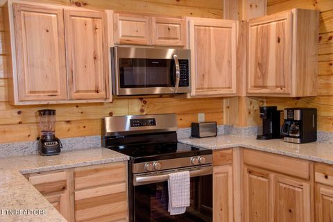 Tiny photo for 834 String Run Way, Pigeon Forge, TN 37863 (MLS # 1328235)