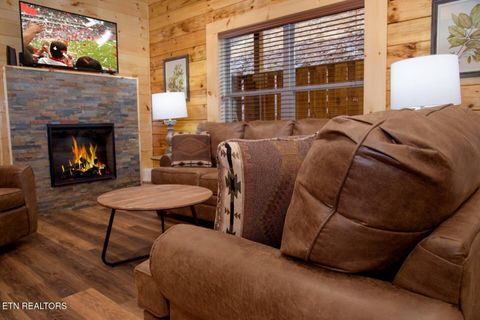 Tiny photo for 834 String Run Way, Pigeon Forge, TN 37863 (MLS # 1328235)