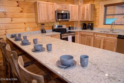 Tiny photo for 834 String Run Way, Pigeon Forge, TN 37863 (MLS # 1328235)