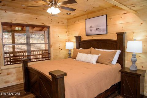 Tiny photo for 834 String Run Way, Pigeon Forge, TN 37863 (MLS # 1328235)