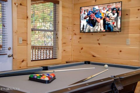 Tiny photo for 834 String Run Way, Pigeon Forge, TN 37863 (MLS # 1328235)