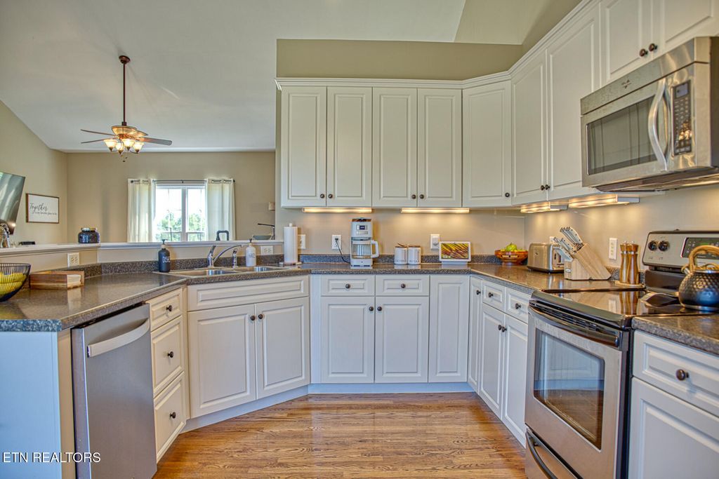 Photo of 1964 Clemmons Rd, Cookeville, TN 38501 (MLS # 1337866)