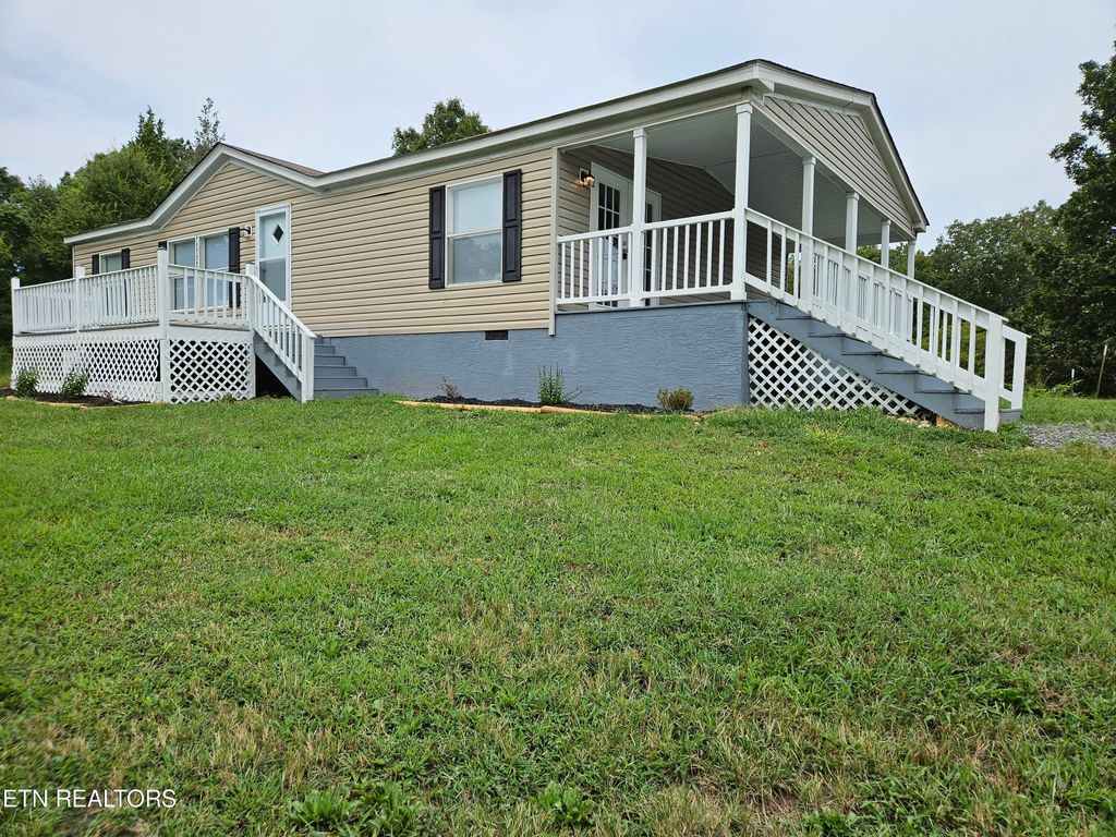 Photo of 404 Ivy Moore Circle, Decatur, TN 37322 (MLS # 1239350)