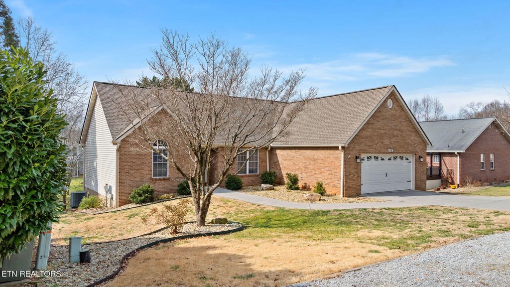 Photo of 176 Cheeskogili Way, Loudon, TN 37774 (MLS # 1329252)