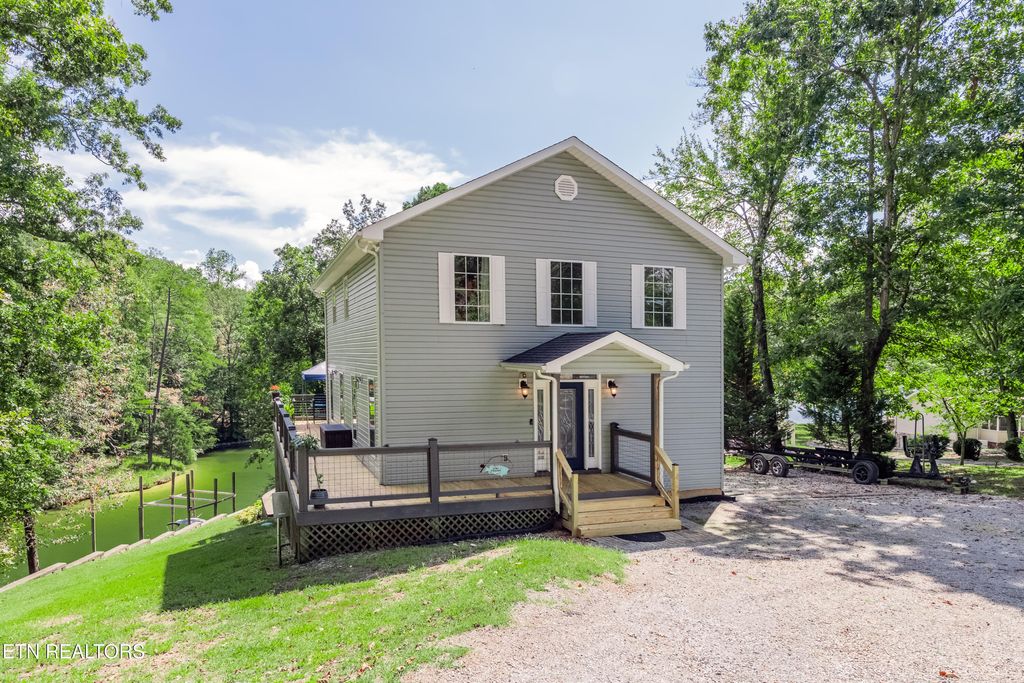 Photo of 117 Mallard Duck Lane, Rockwood, TN 37854 (MLS # 1318744)