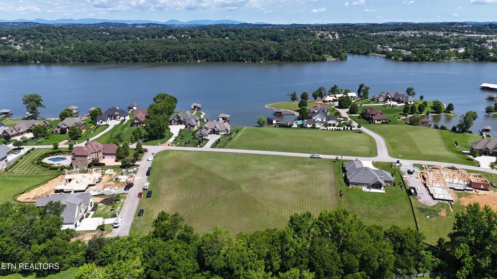 Photo of 3631 Promontory Point, Louisville, TN 37777 (MLS # 1329729)