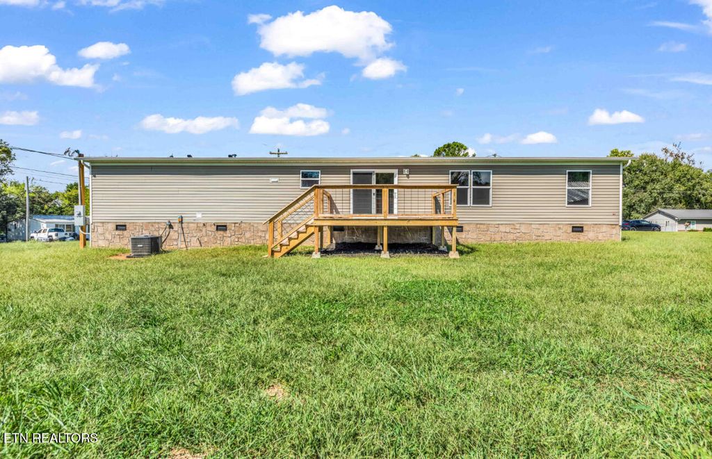 Photo of 210 Sunset Drive, Sweetwater, TN 37874 (MLS # 1316929)