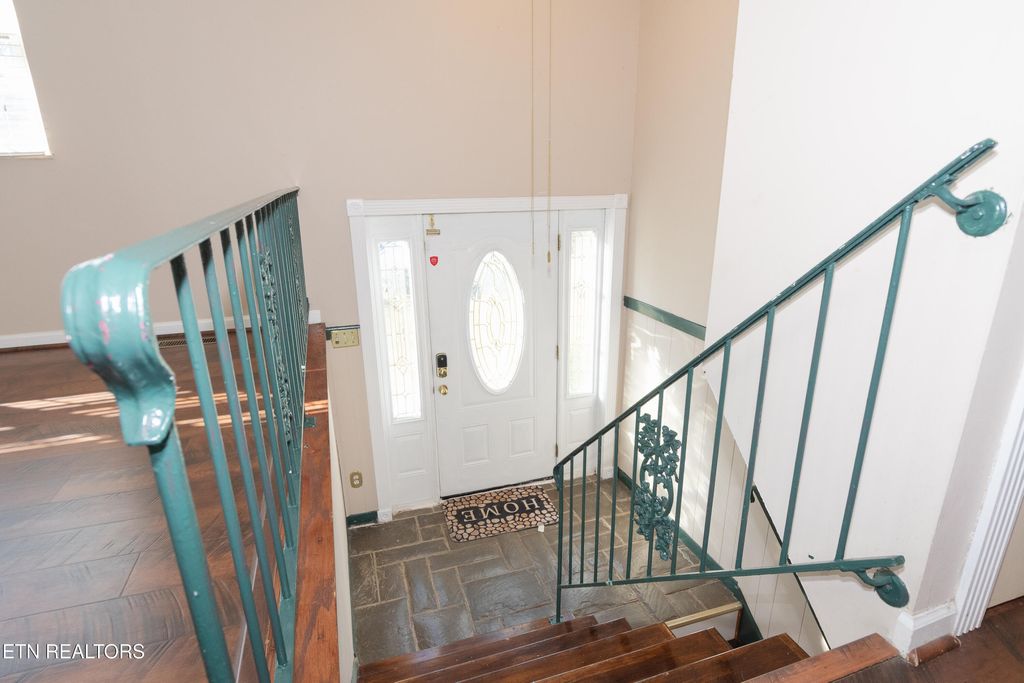 Photo of 6324 Gateway Lane, Knoxville, TN 37920 (MLS # 1324523)