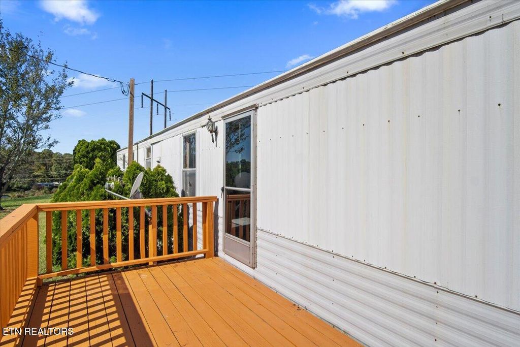 Photo of 579 Hodge Rd Rd, Bean Station, TN 37708 (MLS # 1300553)