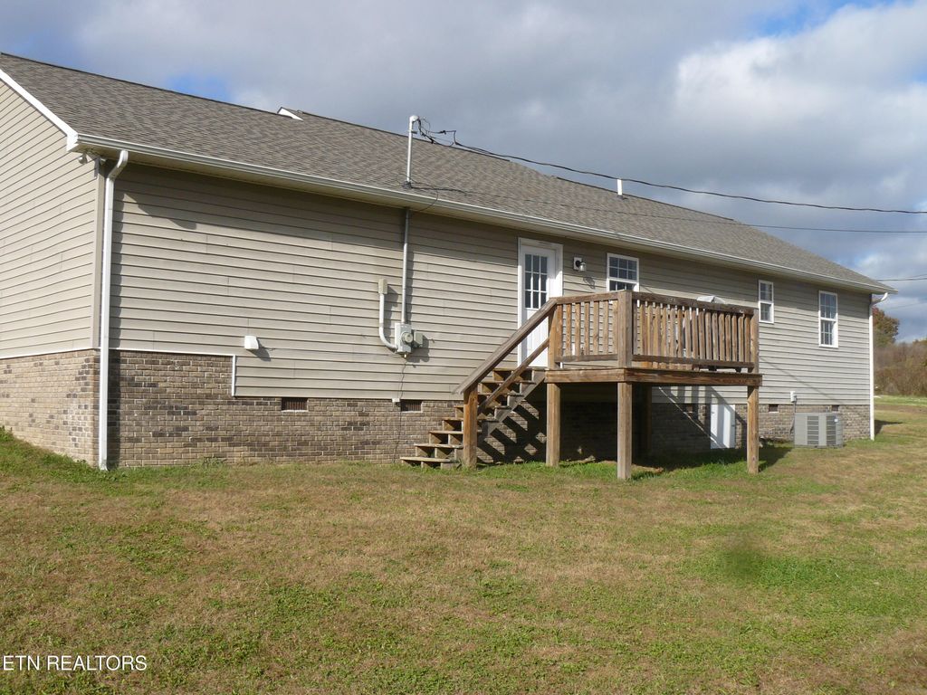 Photo of 110 Cartwright Circle, Tazewell, TN 37879 (MLS # 1320832)