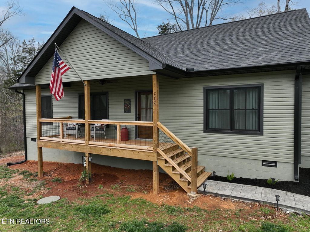 Photo of 2225 French Broad River Rd, Seymour, TN 37865 (MLS # 1295604)