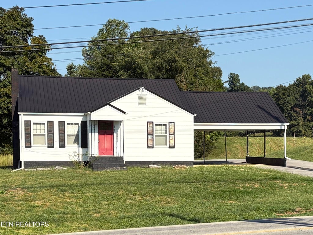 Photo of 2495 Snapps Ferry Rd, Greeneville, TN 37745 (MLS # 1355978)