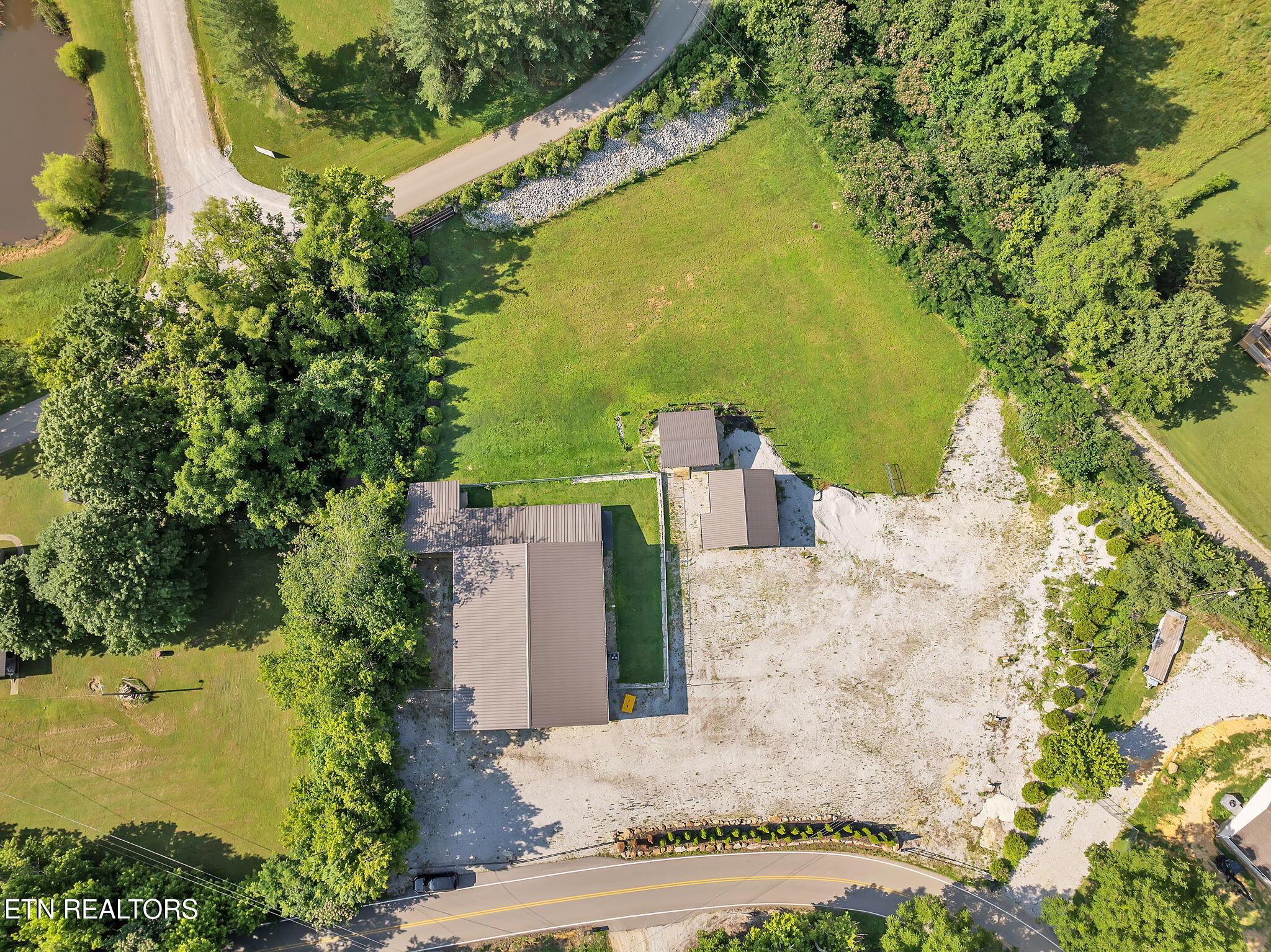 1988 Winona Rd