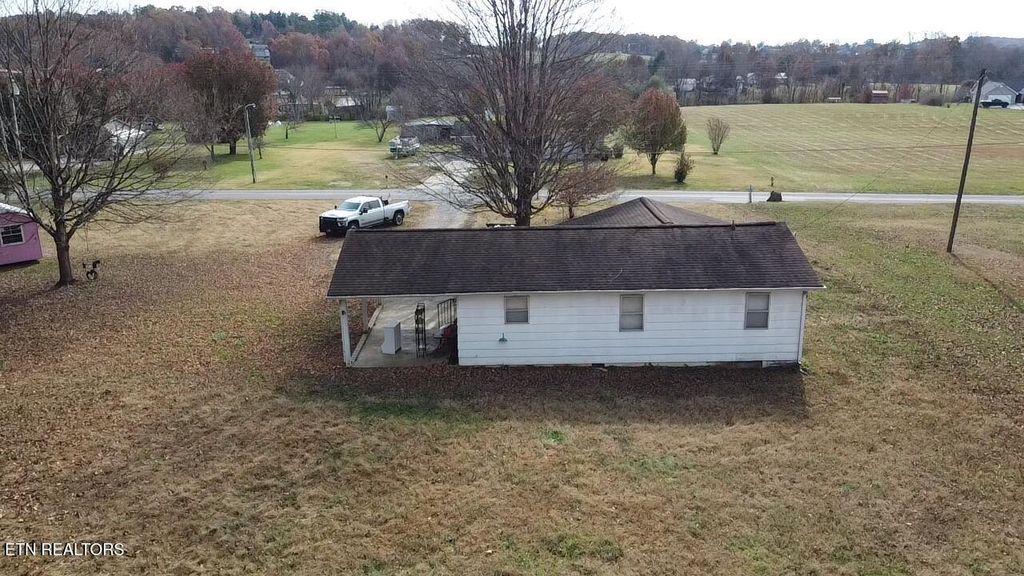 Photo of 618 Dyer Rd, Madisonville, TN 37354 (MLS # 1321831)