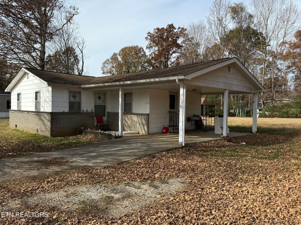 Photo of 618 Dyer Rd, Madisonville, TN 37354 (MLS # 1321831)