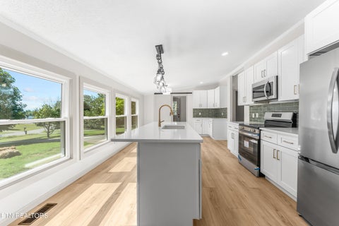 Tiny photo for 1347 Mountain View Circle, Maryville, TN 37801 (MLS # 1355604)