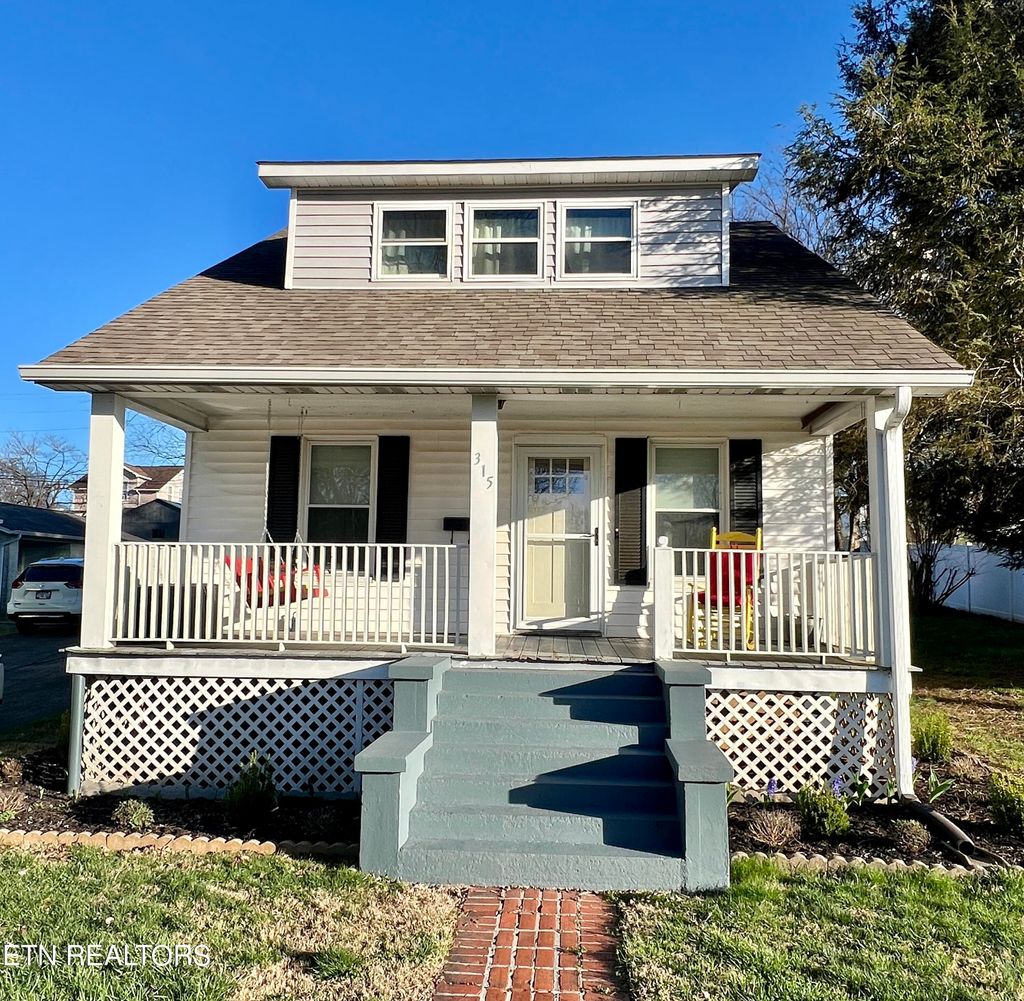 Photo of 315 Telford St, Alcoa, TN 37701 (MLS # 1255472)