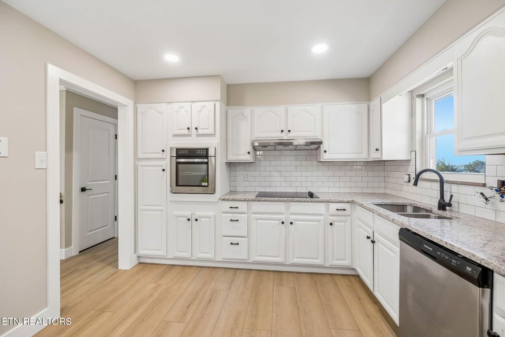 Photo of 12201 W Kings Gate Rd, Farragut, TN 37934 (MLS # 1340090)