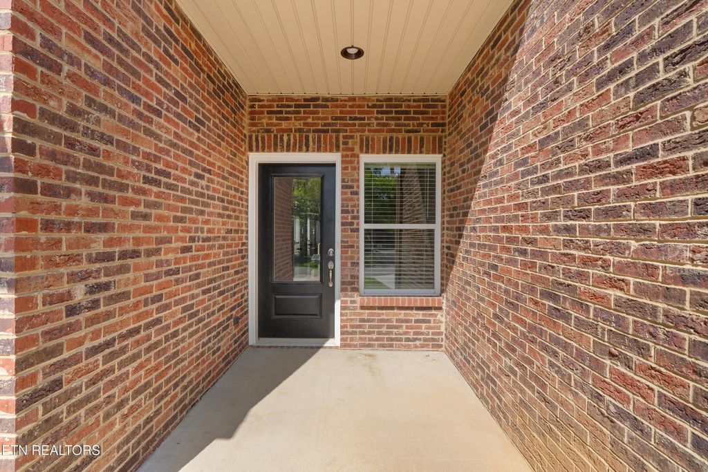 Photo of 1336 Gatewood Lane, Knoxville, TN 37919 (MLS # 1340962)