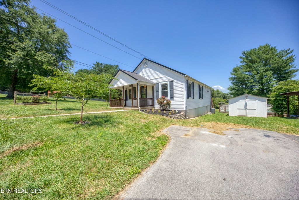 Photo of 802 Laurel St, Jefferson City, TN 37760 (MLS # 1347275)