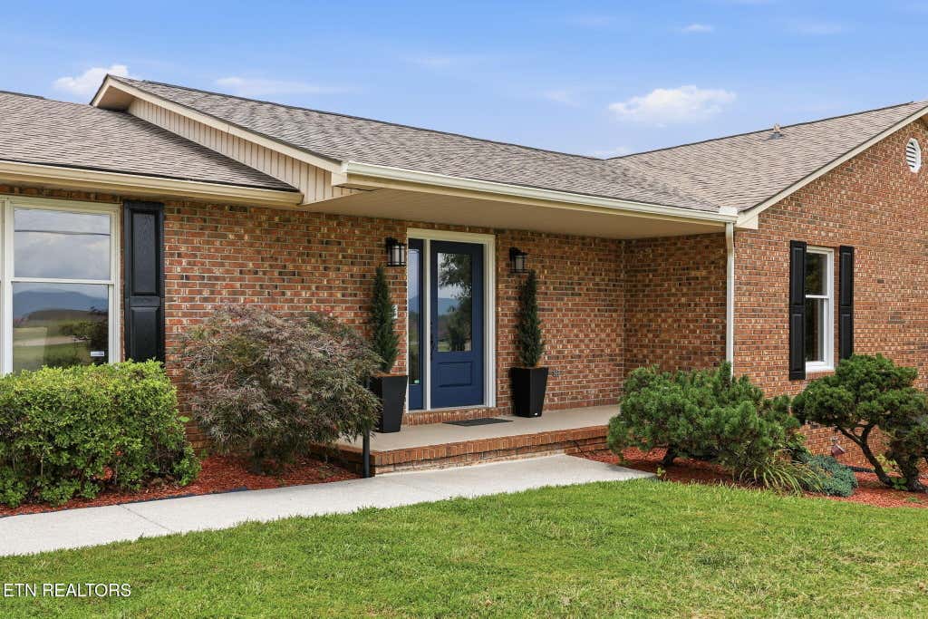 Photo of 2709 Sevierville Rd, Maryville, TN 37804 (MLS # 1347946)