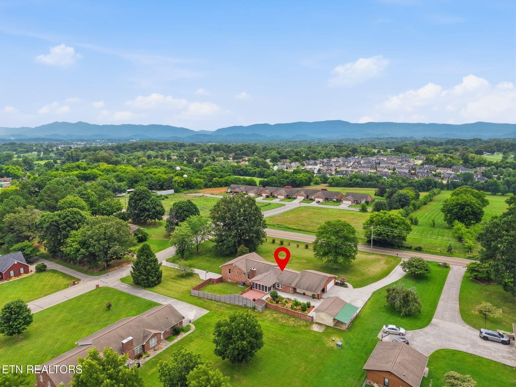 Photo of 2709 Sevierville Rd, Maryville, TN 37804 (MLS # 1347946)