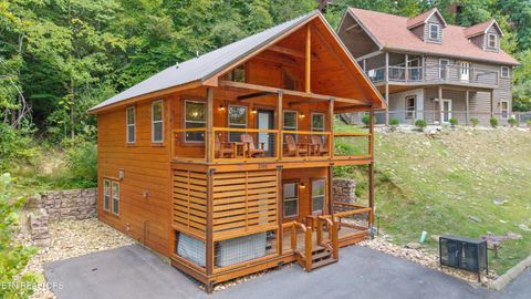 2395 Alpine Village Way Pigeon Forge TN 37863