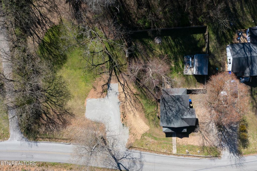 Photo of 184186 Tub Springs Rd, Harriman, TN 37748 (MLS # 1294393)