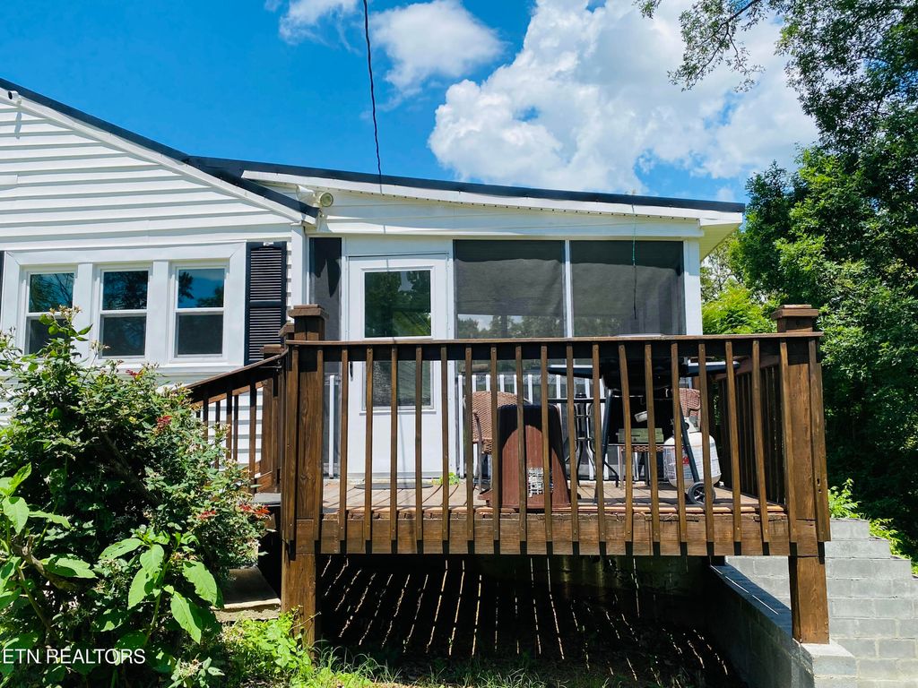 Photo of 364 Jasmine Drive, Newport, TN 37821 (MLS # 1324323)