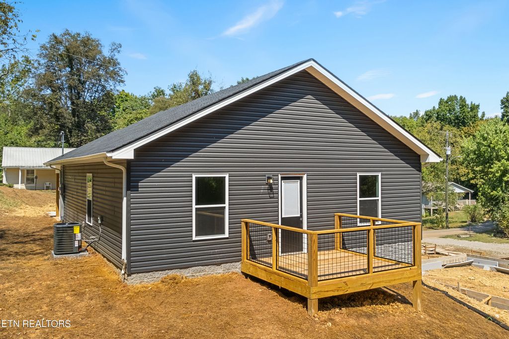 Photo of 212 Avenue C, Knoxville, TN 37920 (MLS # 1325186)