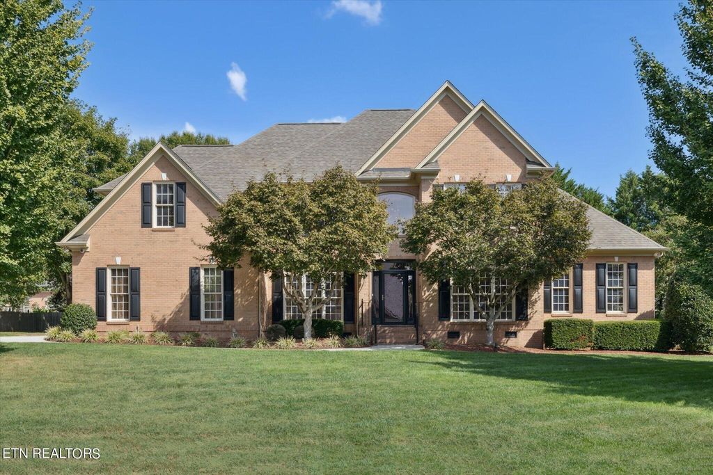 Photo of 218 Gwinhurst Rd, Farragut, TN 37934 (MLS # 1242094)