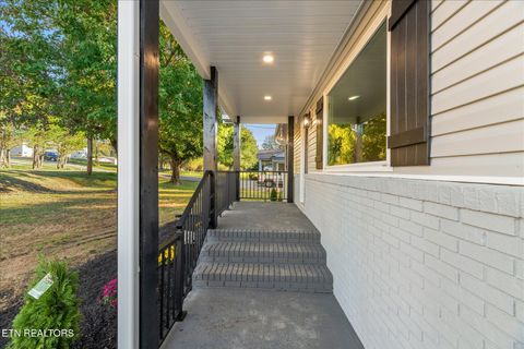 Tiny photo for 222 Starrett St, Sweetwater, TN 37874 (MLS # 1327946)