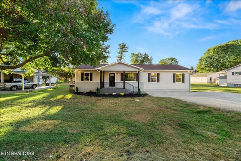 Photo of 222 Starrett St, Sweetwater, TN 37874 (MLS # 1327946)
