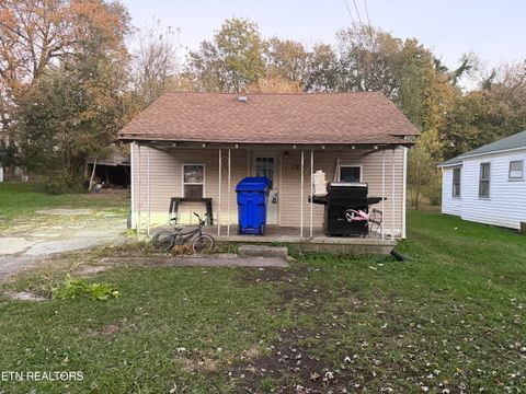 123 Baumgartner Rd Harriman TN 37748