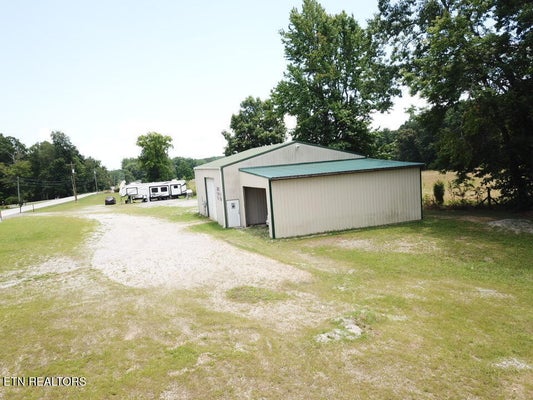 6845 WASSOM MEMORIAL HWY, GRANDVIEW, TN 37337 - Image 9fd1f43e15366b9331b6afd8dfe82835/526286974
