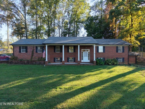 Photo of 145 Linwood Drive, Sweetwater, TN 37874 (MLS # 1359980)
