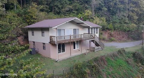 Photo of 628 Nettleton Rd, Harrogate, TN 37752 (MLS # 1316733)