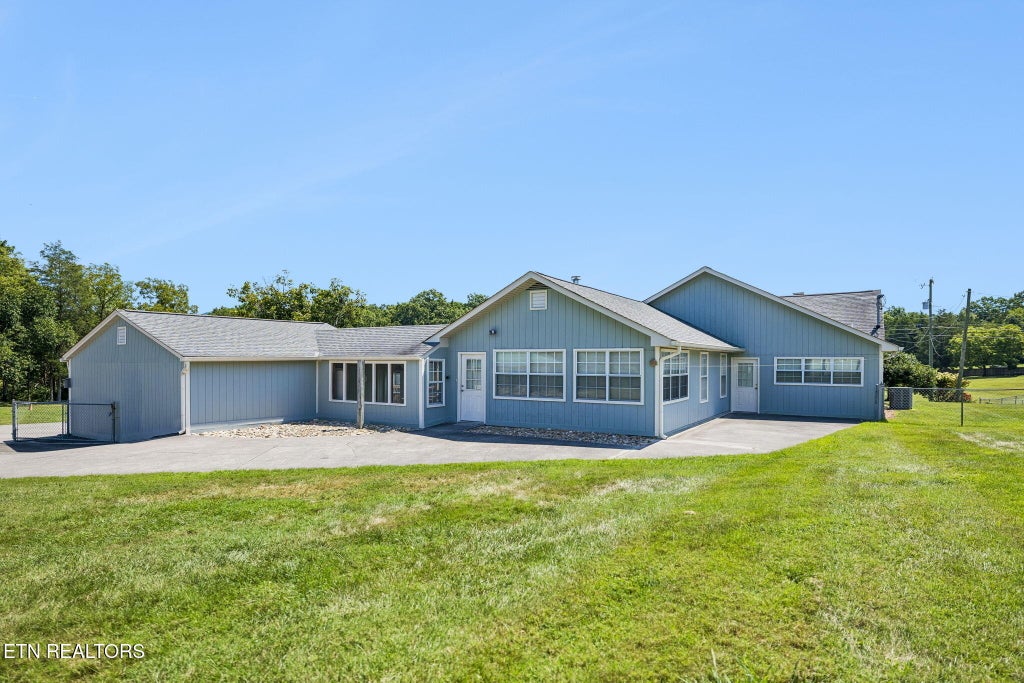 Photo of 8005 Corryton Luttrell Rd, Corryton, TN 37721 (MLS # 1353066)