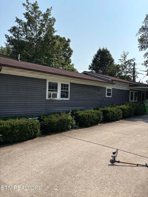 Tiny photo for 9258 Cherokee Tr, Crossville, TN 38572 (MLS # 1349690)