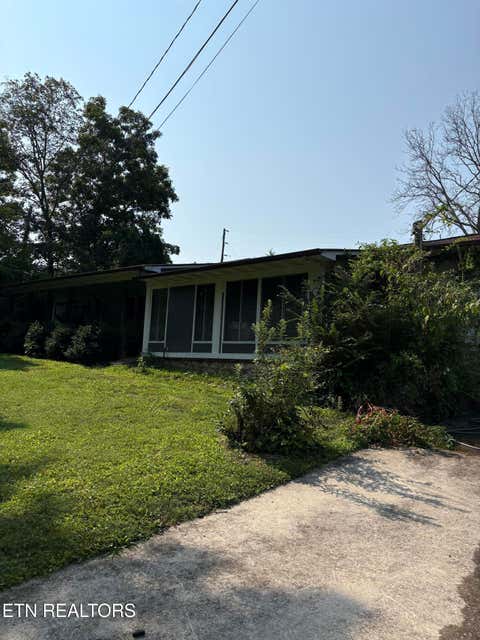 Tiny photo for 9258 Cherokee Tr, Crossville, TN 38572 (MLS # 1349690)