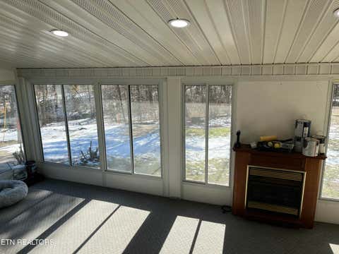 Tiny photo for 9258 Cherokee Tr, Crossville, TN 38572 (MLS # 1349690)