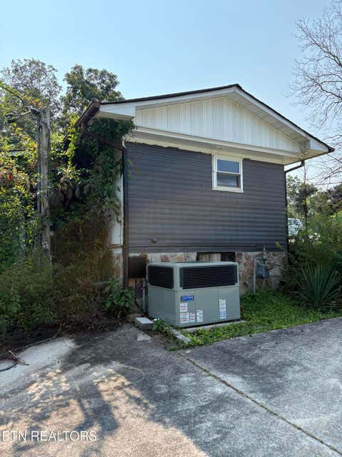 Tiny photo for 9258 Cherokee Tr, Crossville, TN 38572 (MLS # 1349690)