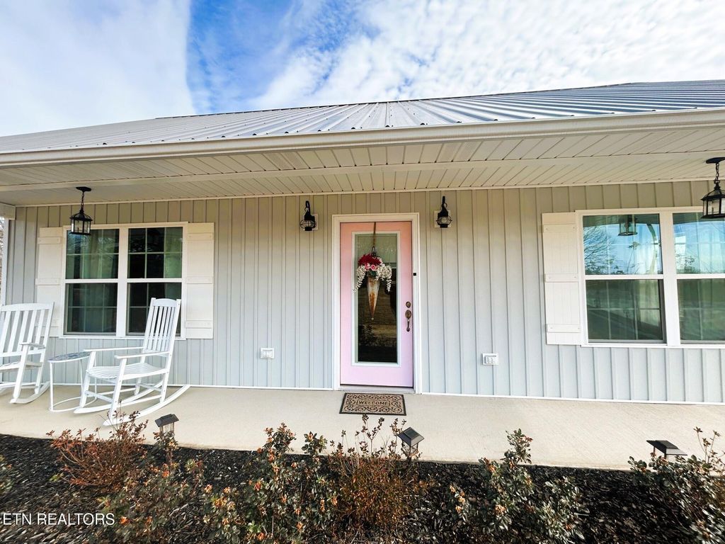 Photo of 5055 New Hwy 68, Madisonville, TN 37354 (MLS # 1325060)