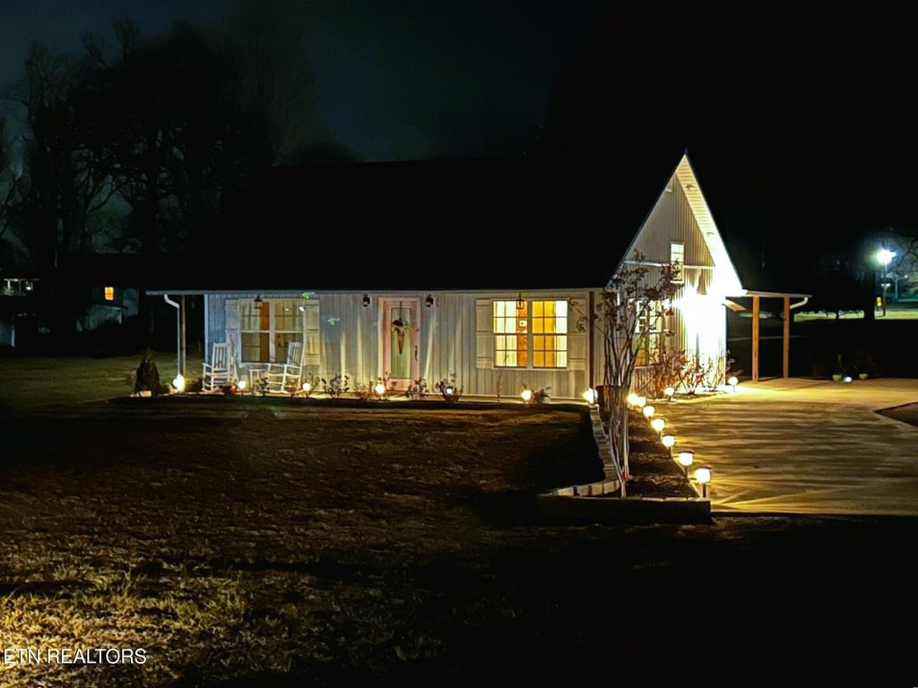 Photo of 5055 New Hwy 68, Madisonville, TN 37354 (MLS # 1325060)