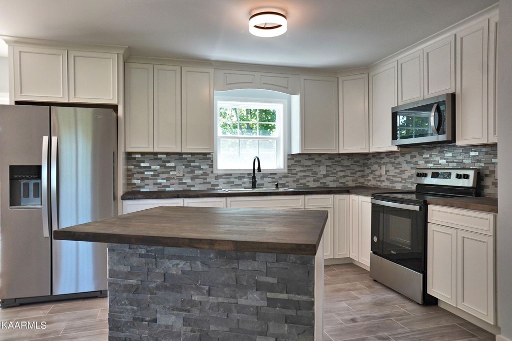 Photo of 314 Idlewild Drive, White Pine, TN 37890 (MLS # 1226957)